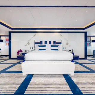 Master Suite (Bridge Deck Aft)