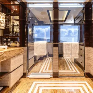 Master Suite Bath (His)