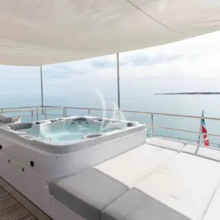 Sun Deck with Jacuzzi