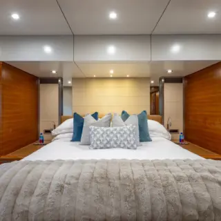 SEA AXIS - On Deck Master King Stateroom 