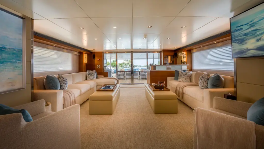 SEA AXIS - Main Salon Looking Forward