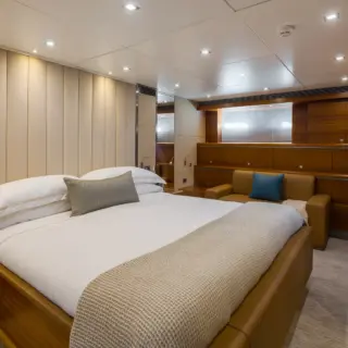 SEA AXIS - VIP King Stateroom