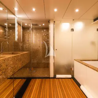 Master En-Suite w/ His & Hers Sinks, Stand Up Shower and Soaking Tub