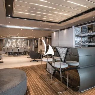 Main deck salon