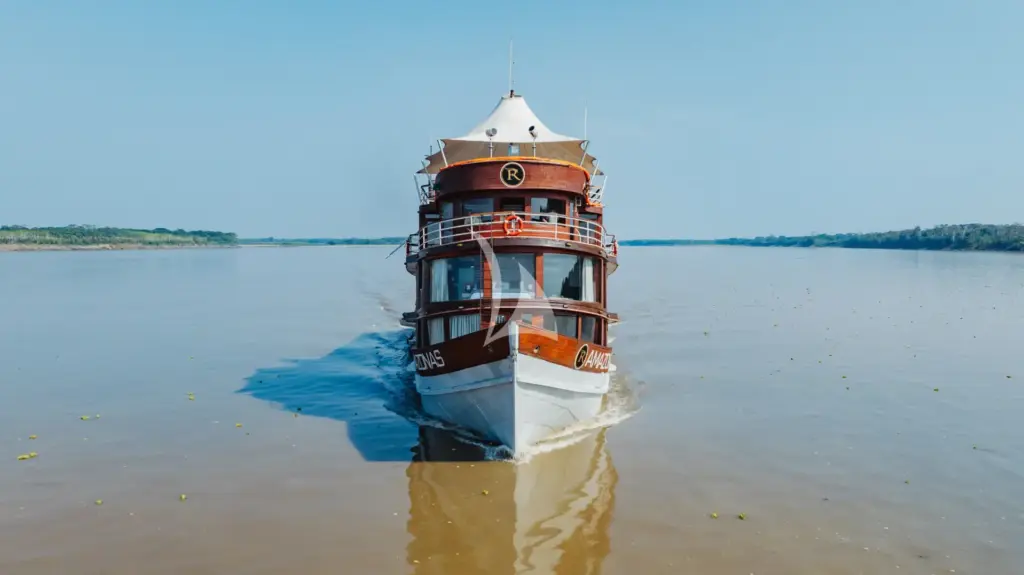 CRUCERO AMAZONAS - Front Profile