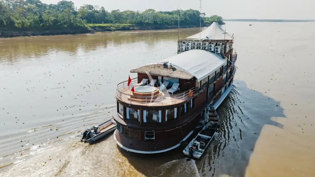 CRUCERO AMAZONAS - Stern and Jacuzzi