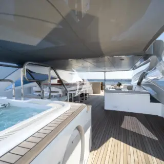 Sun deck view fwd