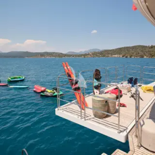 Bathing platform