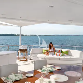 Bridge Deck Aft