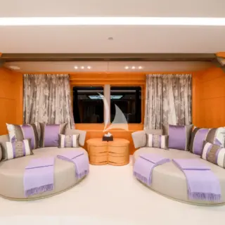 Forward Salon Seating