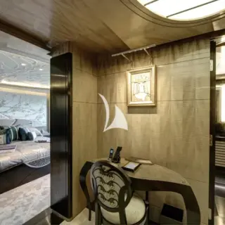 VIP Cabin / Main Deck