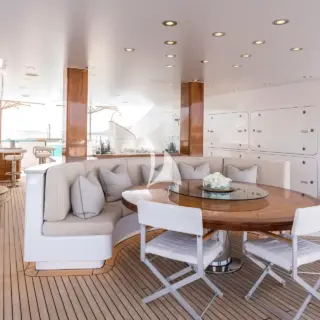 Sun deck dining area