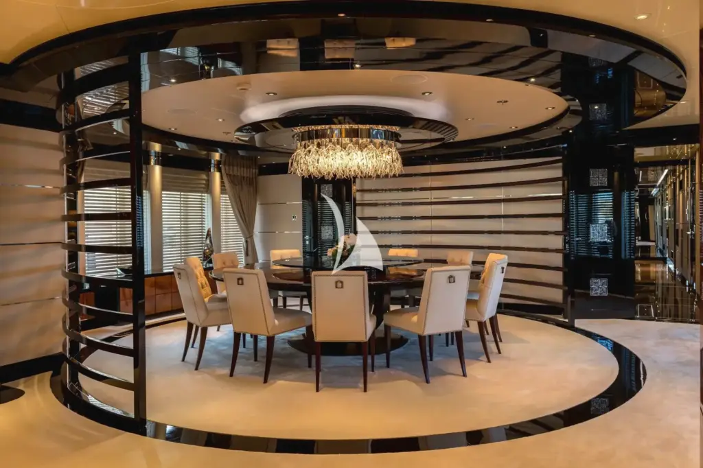 TALISMAN C - Main deck dining area