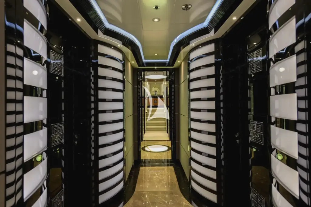 TALISMAN C - Hallway