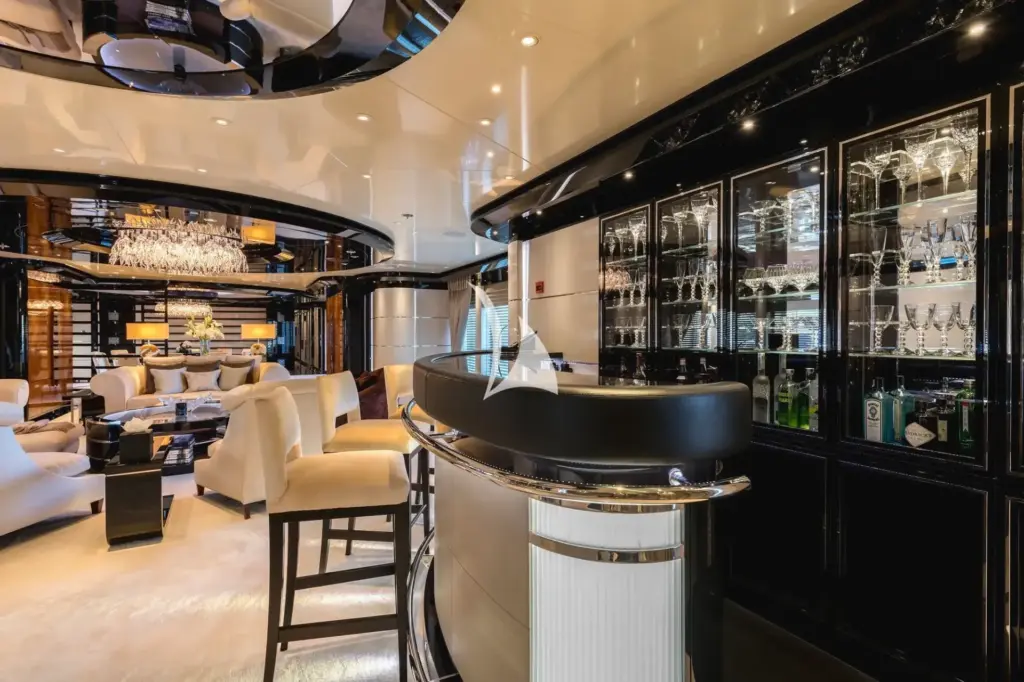 TALISMAN C - Main deck lounge