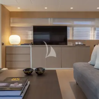 Saloon TV