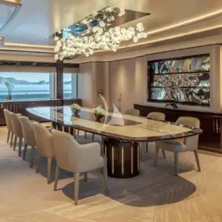 O'PARI - Main dining area