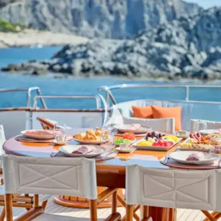 Breakfasts onboard