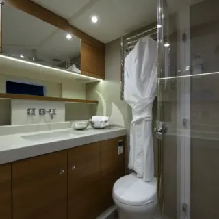 Reina - Image 5