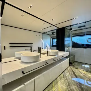 Master cabin bathroom