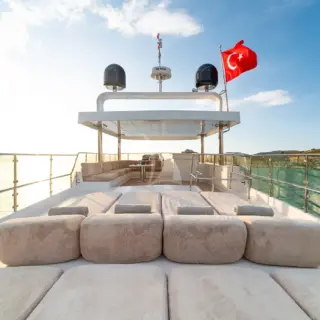 Flybridge