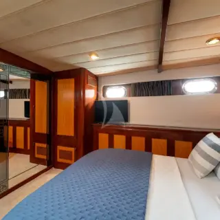 VIP Double Cabin One