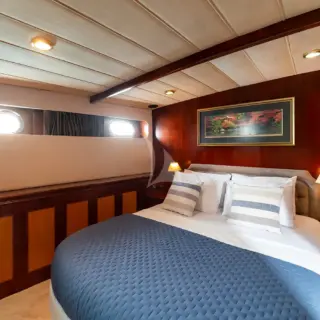 VIP Double Cabin One
