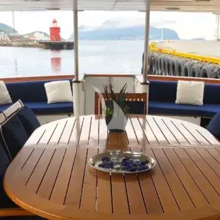 Main deck aft