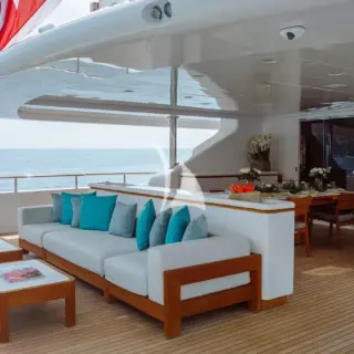Main aft deck