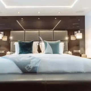 Main cabin