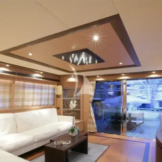 saloon- sistership
