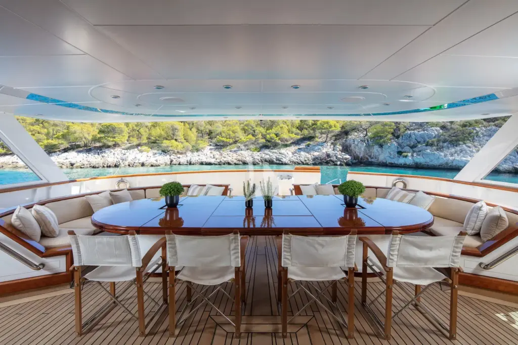 KASSANDRA - Aft deck