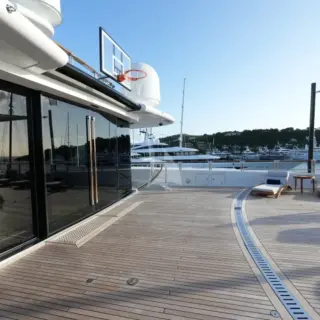 Sun deck - basketball