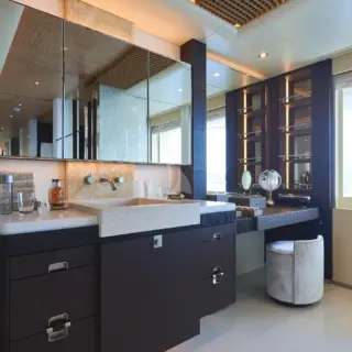 Master bathroom en suite