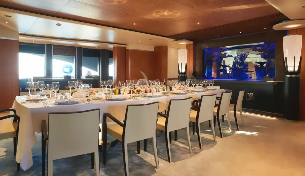 BARBARA - Main deck dining room & aquarium