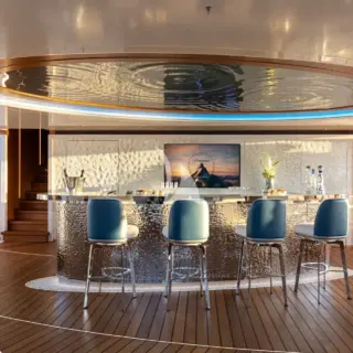BEACH CLUB