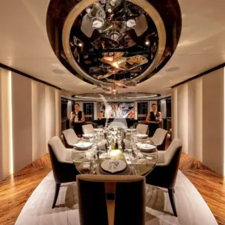 MAIN DECK DINING