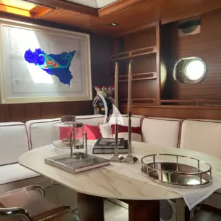 Dinette, dining area