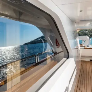 Main deck out