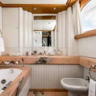 Master Cabin Toilet
