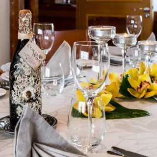 Dinning Detail