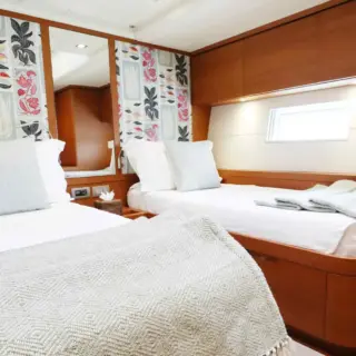 Twin cabin