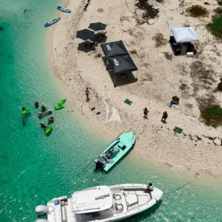M3 - Beach Setup (teal tender not included) 
