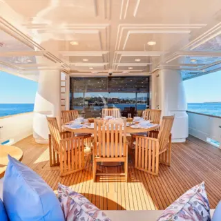 BEST OFF - Main Deck Dining