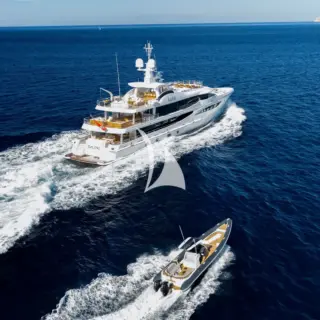Galene with 10.5 m Scorpion Tender