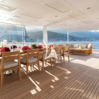 Bridge Deck Aft