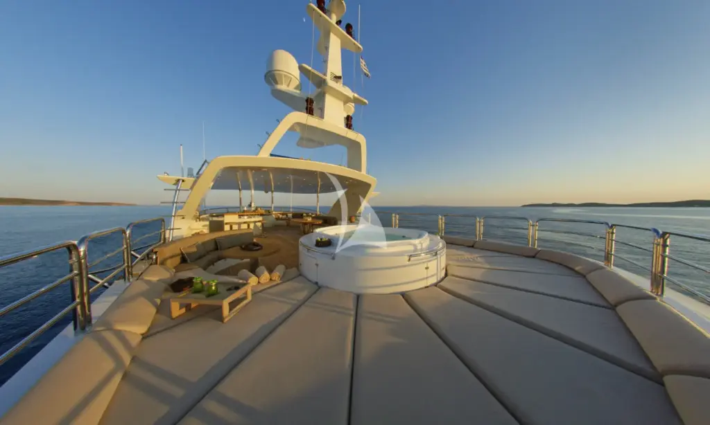 GRANDE AMORE - Sundeck Jacuzzi 