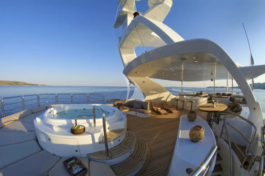 GRANDE AMORE - Sundeck Jacuzzi 