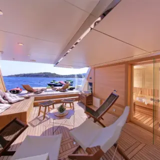 Beach Club with swimming platform (5 x 4.4m), sauna, shower & a wide range of gym equipment (36 sq.meters total)