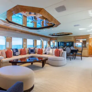 SeaQuest - Main Salon